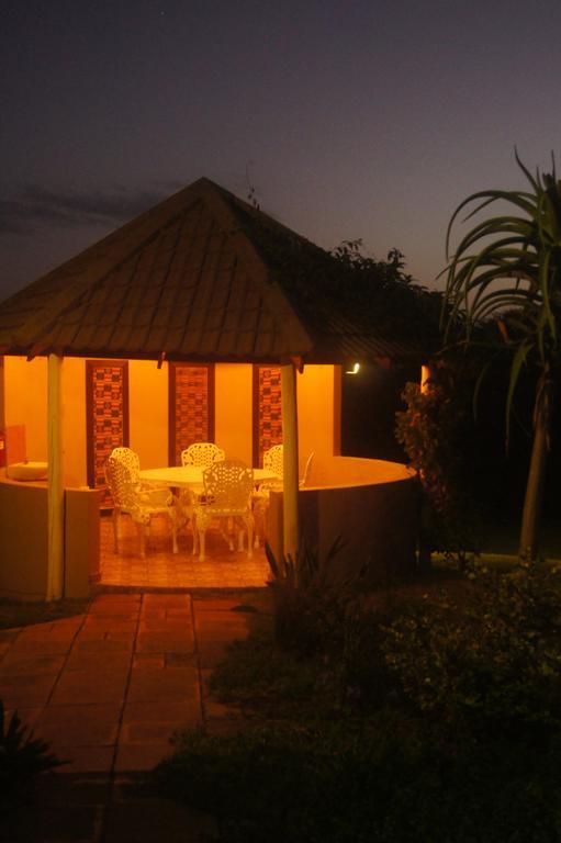 The Fever Tree Guest House Hluhluwe Extérieur photo