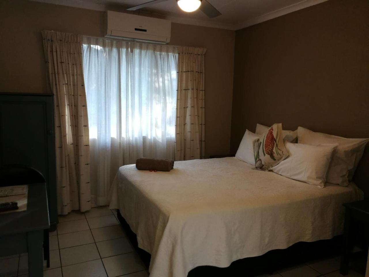 The Fever Tree Guest House Hluhluwe Extérieur photo